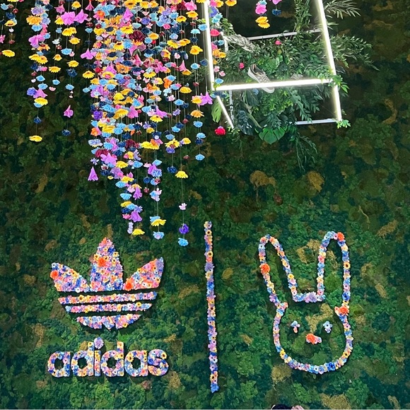 BAD BUNNY X ADIDAS CAMPUS WILD MOSS - size 8